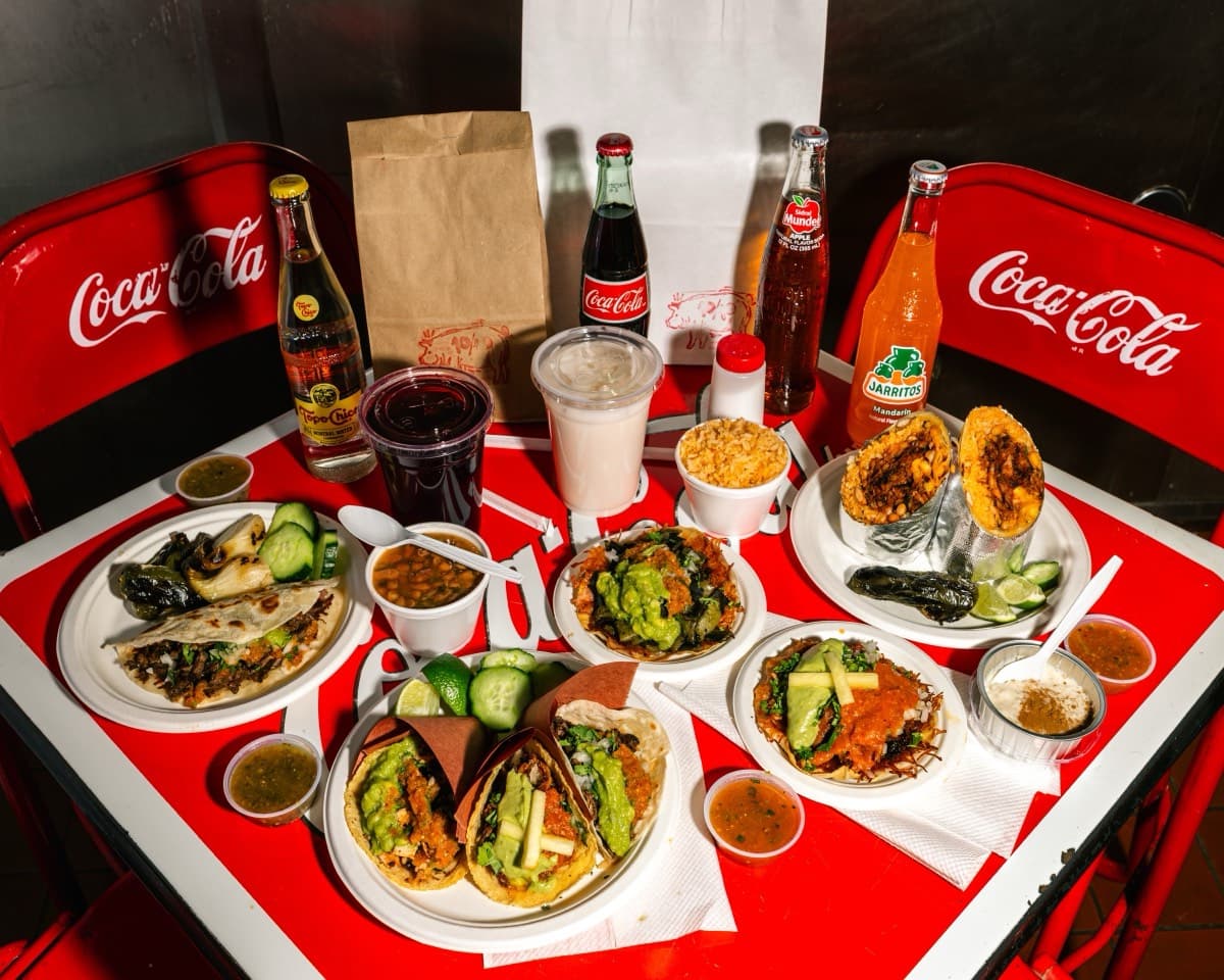 Taquería de Diez Uber Eats hero