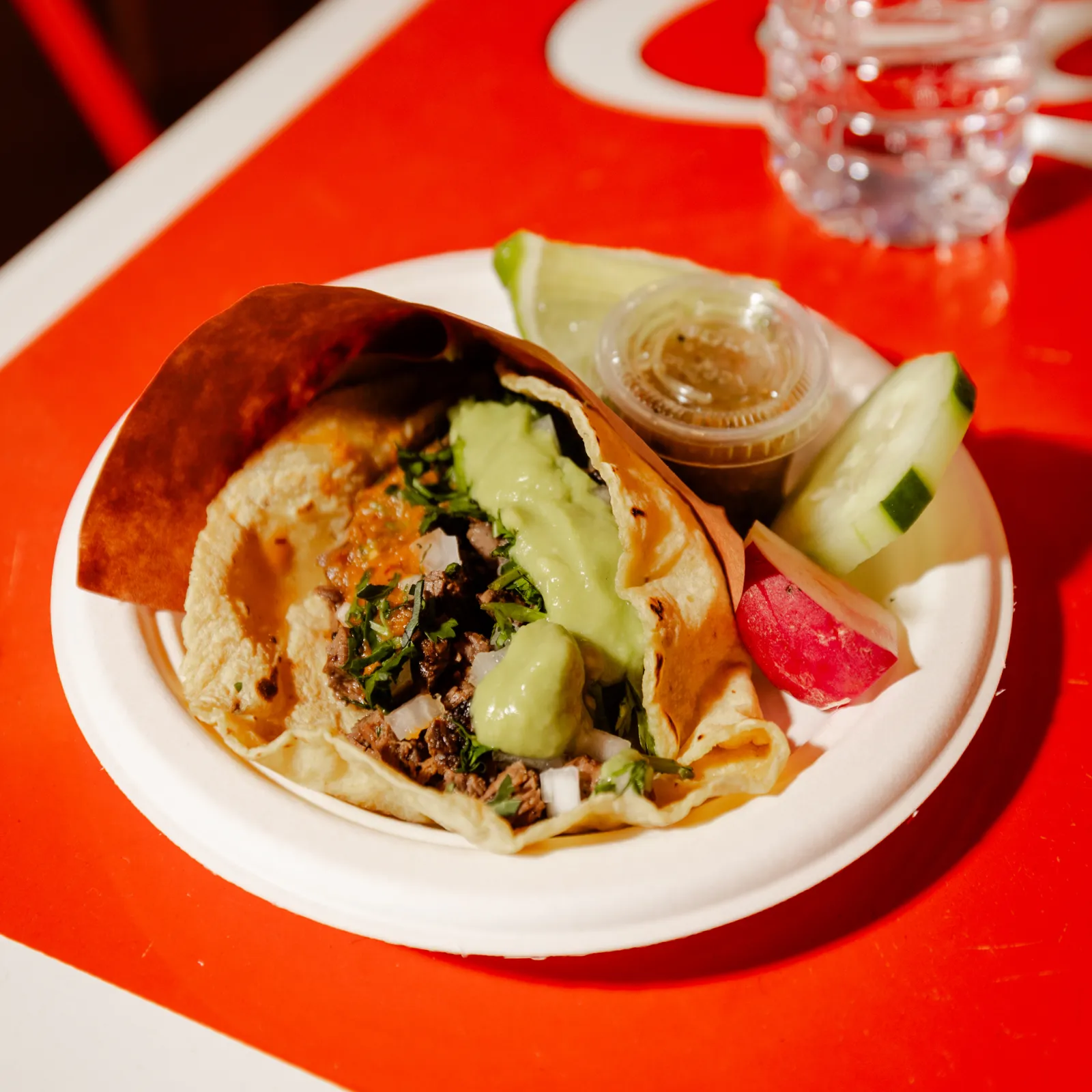 Taqueria 10 De 10 + Rey Rey Bar